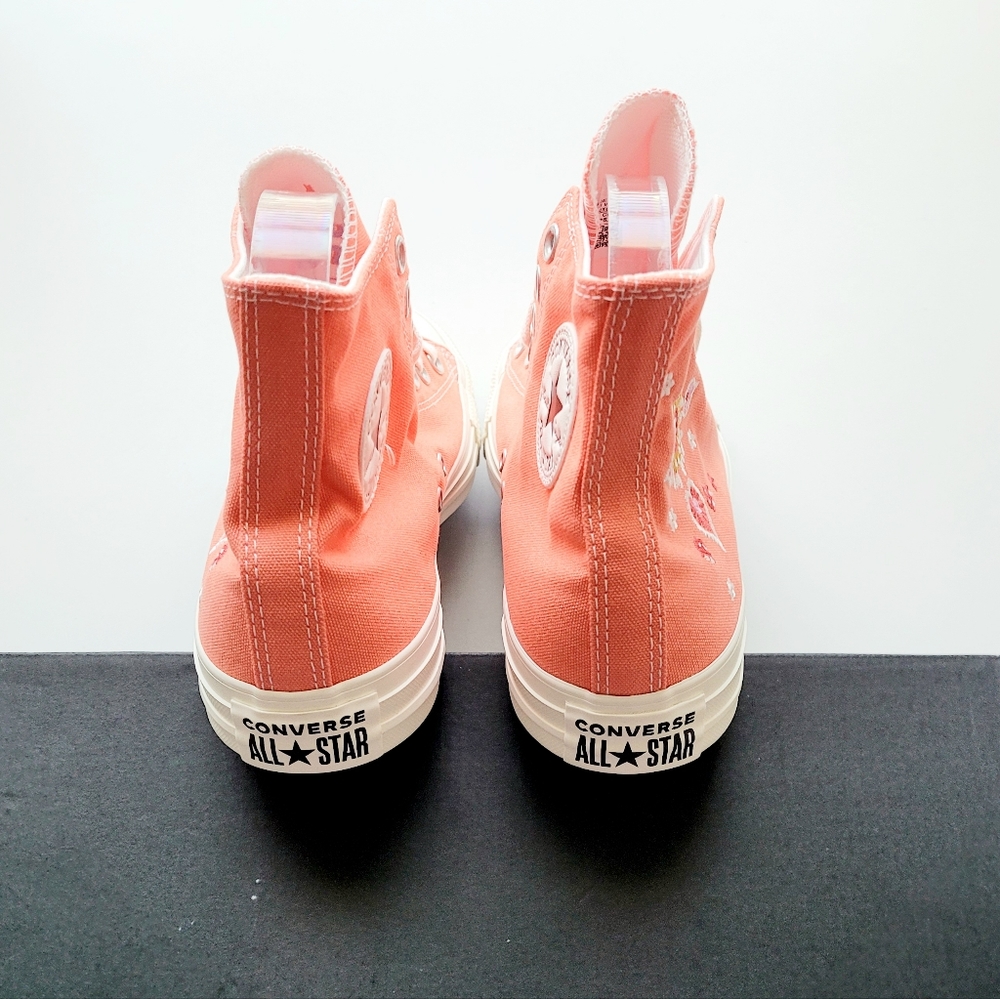 Converse CTAS Hi Bright Madder Egret Black Women's 8 - Picture 4 of 6